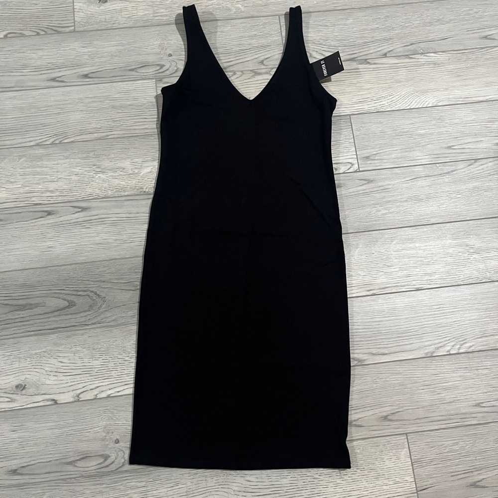 NWT Forever 21 little black dress